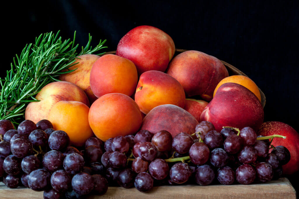 still life with fruit